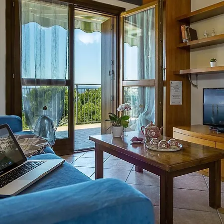 Appartamento Eden - Regarda Travel *